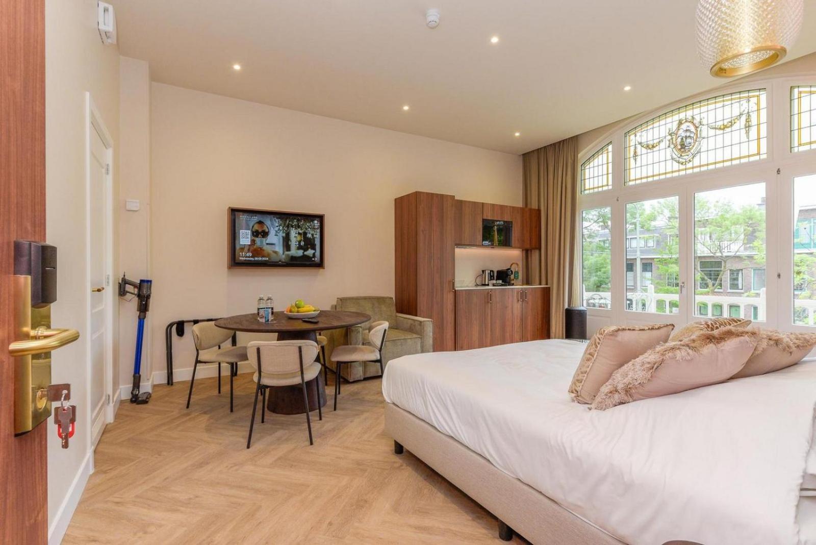 Novallure Villa Margaretha - Short Stay Apartments Rijswijk Eksteriør billede